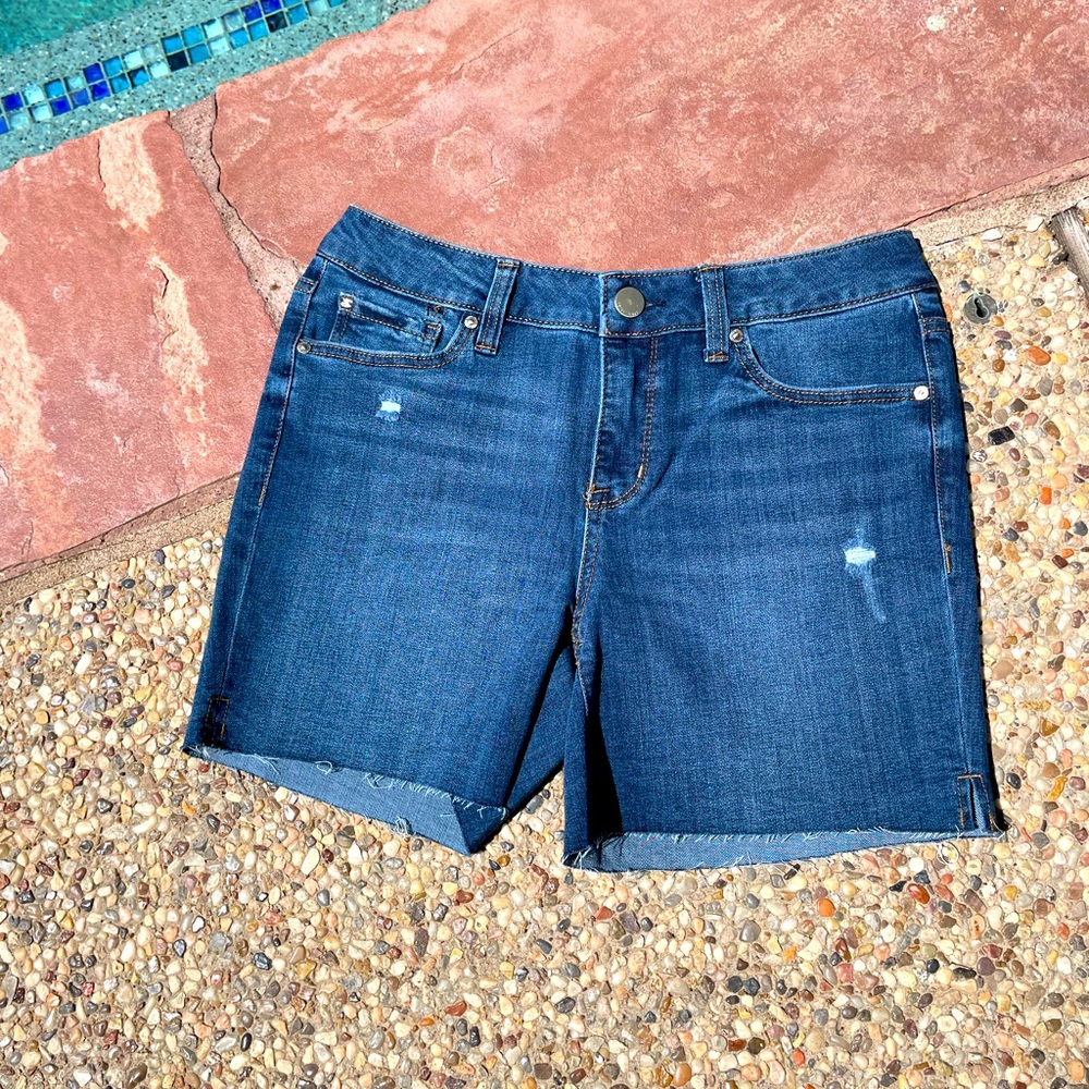 Seven7, 5” Inseam, Weekend Short, Denim, size 4